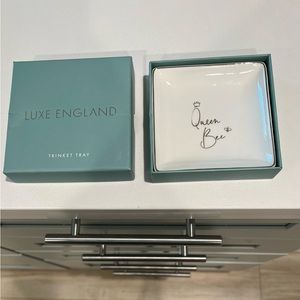 Jewelry/earring/ring/trinket Tray - Queen Bee